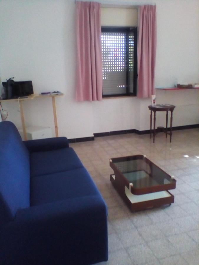 Mamena Bed & Breakfast เพสตุม ภายนอก รูปภาพ